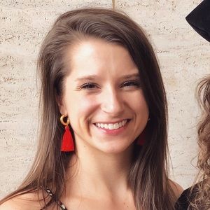 Meet your Posher, Ashley